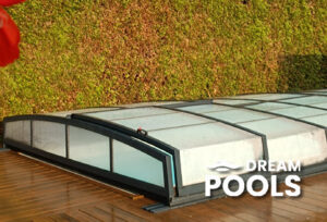 Fiberglass pool with pool enclosure looks perfect in the Autumn