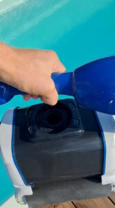 Automatic pool cleaner for fiberglass pool